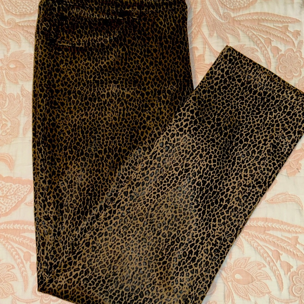 Eric Leopard Print With A Shiny Stretchy Material… - image 7